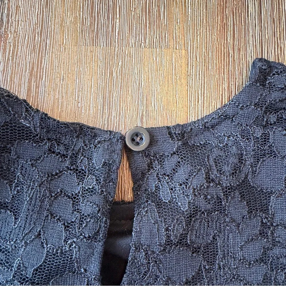 3/27$ Blueberi Boulevard Black and Gold Lace Kids Dress size 12 - Picture 9 of 12